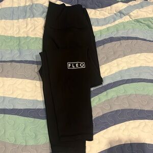 Fleo El Toro Medium Black Leggings